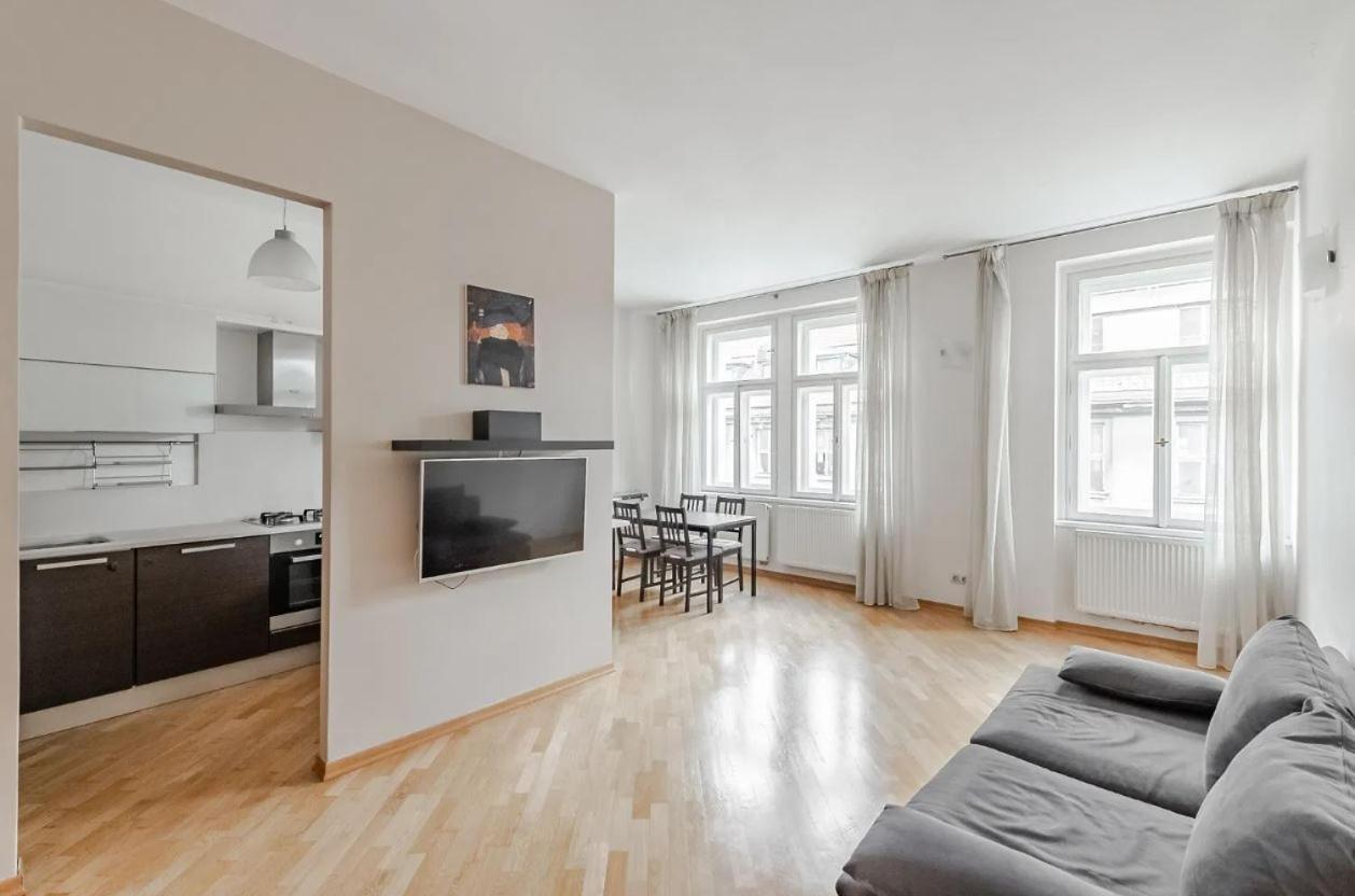Wishlist Old Residences - Hastalska Apartment Prague