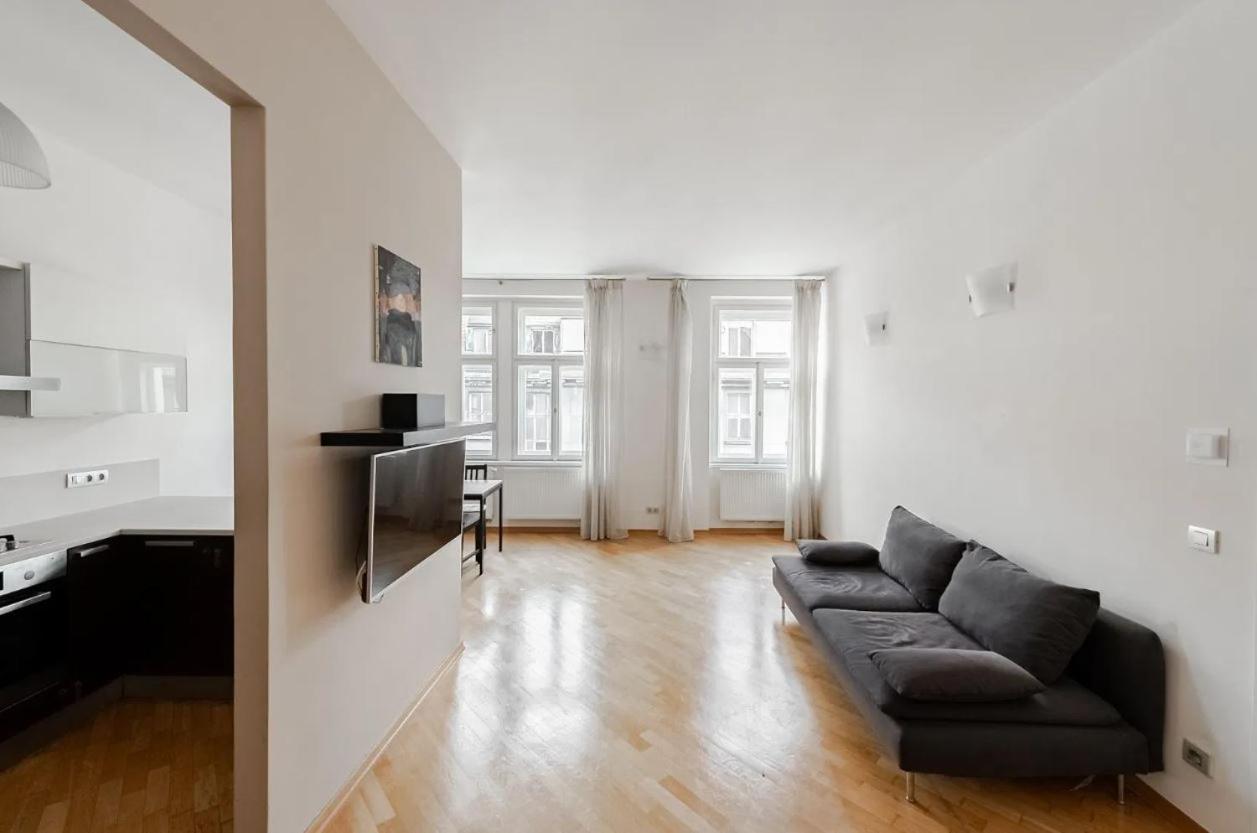Apartment Wishlist Old Residences - Hastalska Prague