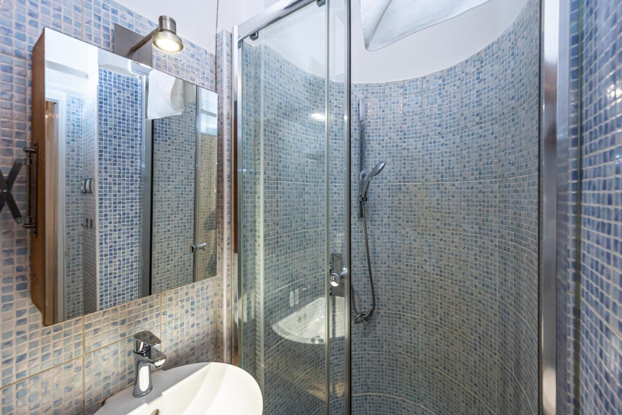 Wishlist Old Residences - Hastalska Apartment